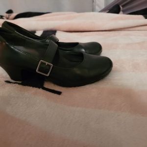 SAFE T STEP WOMANS PUMPS